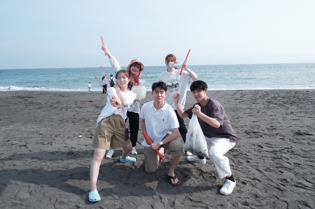 ゴミ拾い・ビーチクリーン